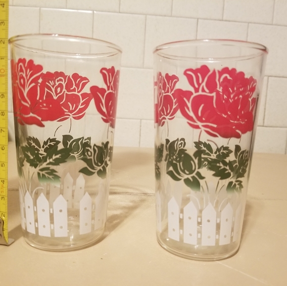 Vintage floral juice glasses - Picture 1 of 1